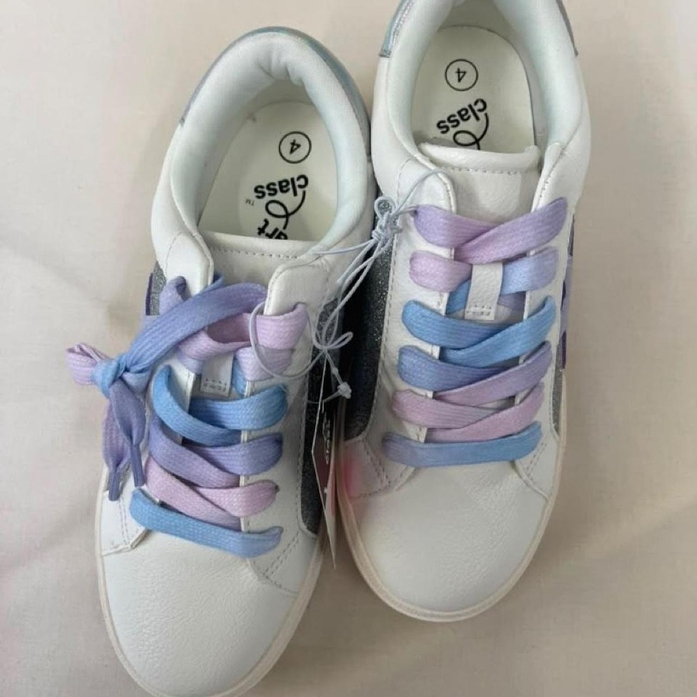 Glassons white sneakers with purple star and glittery silver panel